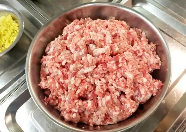 五花肉馅(三分肥,七分瘦最好)