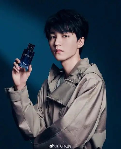 迪奥中国旷野男士香水系列代言人@tfboys-王俊凯,倾心推荐心意珍礼