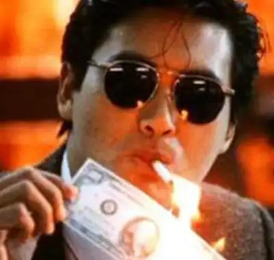 谁抽烟最霸气?看了最后一个,才恍然大悟!