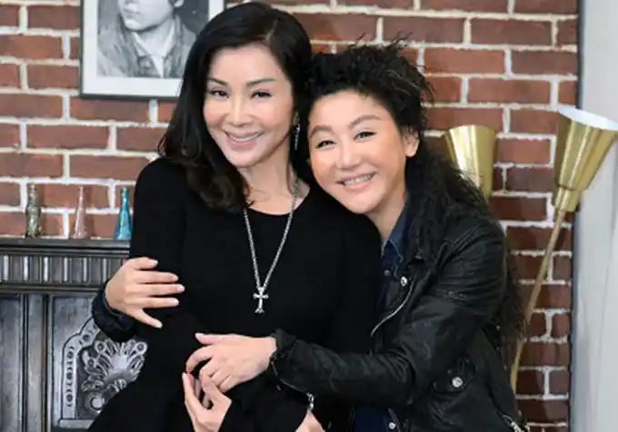 曾志伟前妻与蓝心湄陈美凤聚会,三人已单身多年,约定组团养老