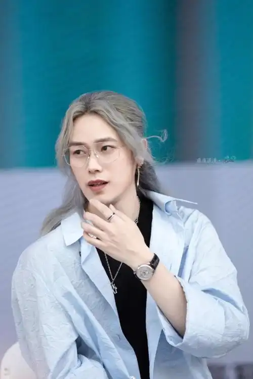 331cv轩zoen-酒肆贩卖机-话本小说网