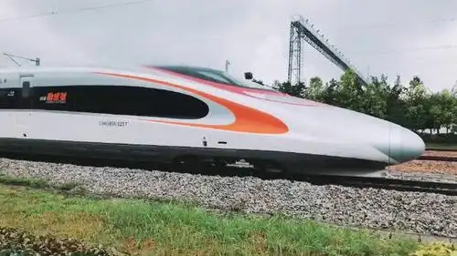 隔壁的凌哥         香港高铁动感号 隔壁的凌哥.