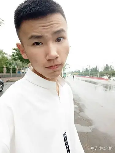 一直头发比较长的男生突然剪一个寸头是怎样的体验?