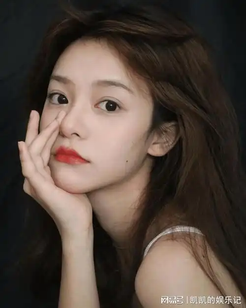 坚持一个月女生皮肤变巨好养成不长痘肤质