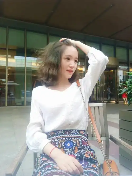 个人简历及生活照