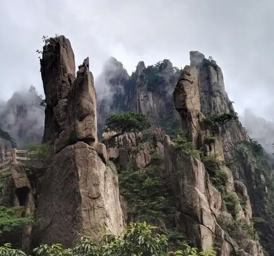 世界名山最美黄山