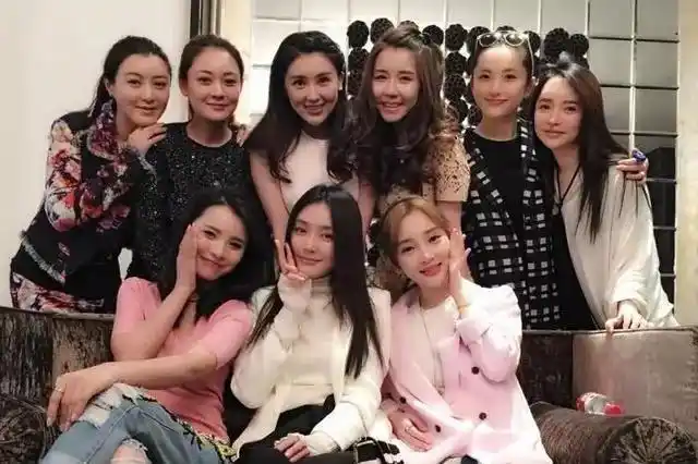 霍思燕结婚的时候多少岁霍思燕多少岁结婚