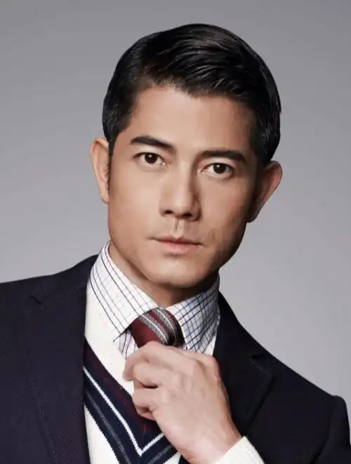 郭富城:一个广告爆红,靠发型引领时代潮流,如今55岁仍是顶流1-度小视