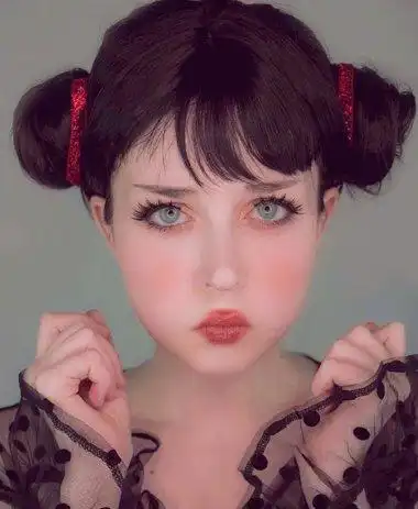 洒脱女生双丸子头丢掉土气标签 教你七种不凡扎双丸子头教程