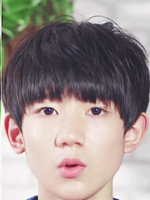 小鲜肉卖萌可爱王源gif动图_动态图_表情包下载_soogif