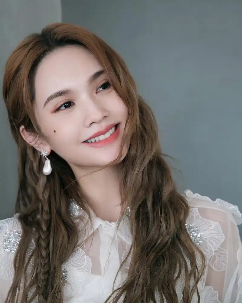 杨丞琳:这三年,是一场很好的"冒险"丨人物