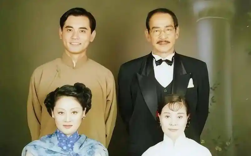 儿子智障,自己被骗,却让女儿上交10年工资,如今61岁的她还好吗_王姬