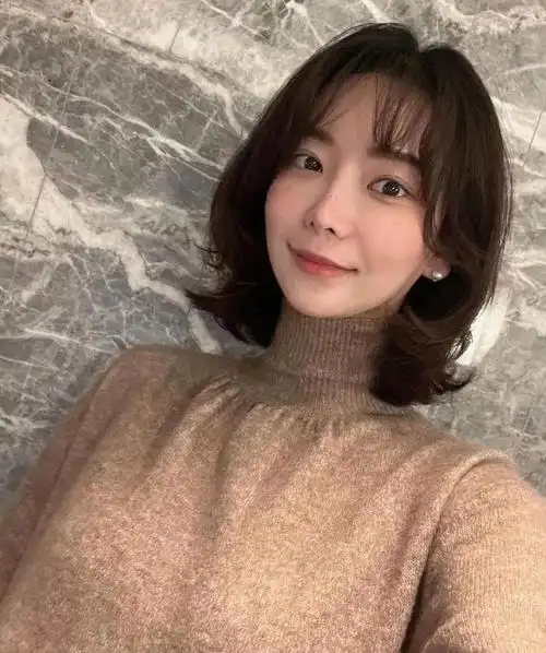 (圆脸发型图片女减龄2023) - 披肩头发图片大全 - 实验室设备网