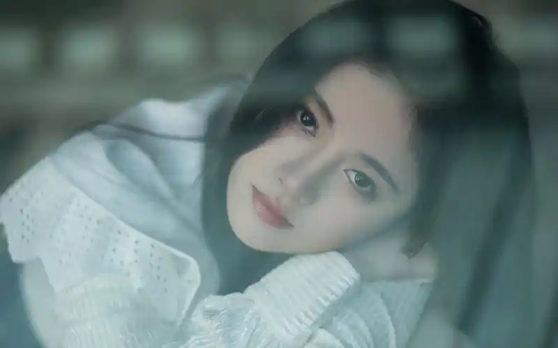 鞠婧祎甜美仙气高清桌面壁纸