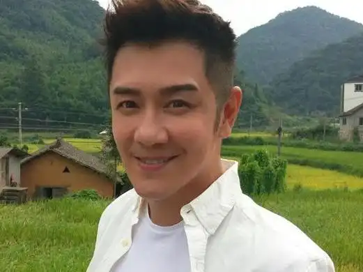 陈浩民晒整容照片,大胆承认自己整容!