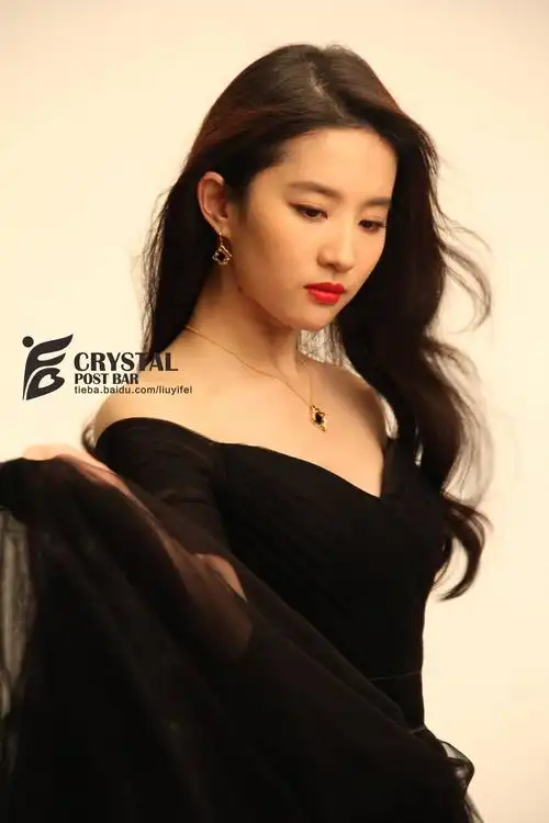 中国黄金拍摄花絮(黑) 《刘亦菲》[2014.7.23]