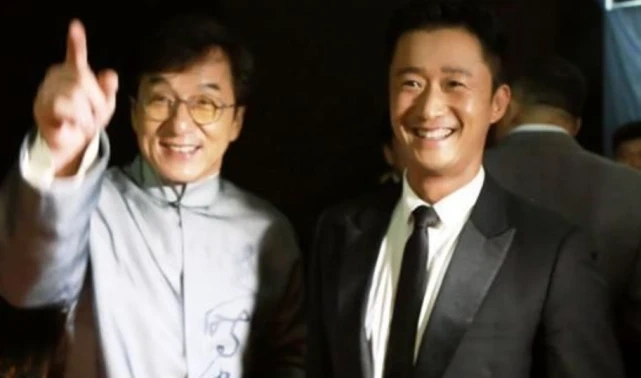 吴京亮相成龙电影周,被冻到转圈遭成龙吐槽,透露两人将有大合作