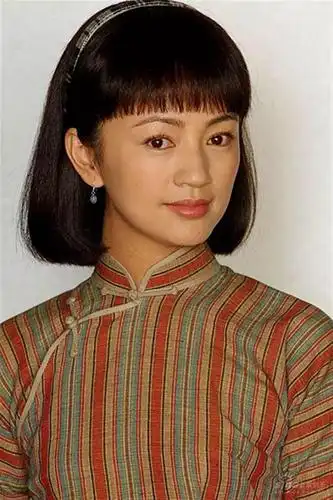 年轻时的罗海琼算不算小美女?(以及她是不是低配.