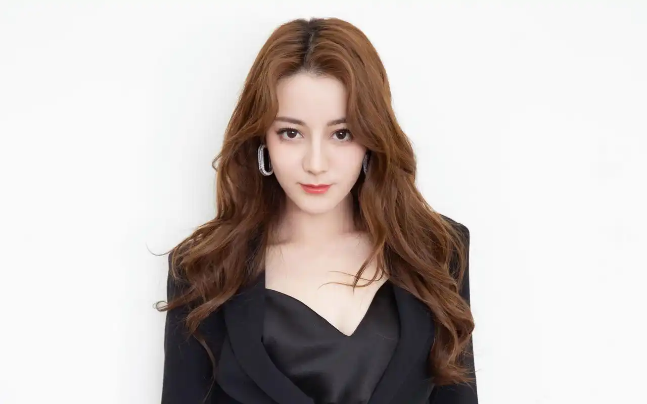 迪丽热巴创造营2019性感图片桌面壁纸高清大图预览1920×1200_大陆