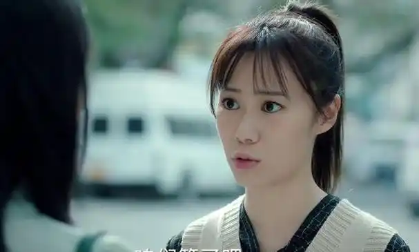 没想到啊,平时大家都觉得她像"丑小鸭",但在这部剧里,她竟然演了个大