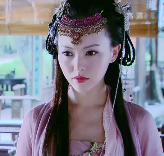 相继出演了《轩辕剑》《夏家三千金》《爱情睡醒了》《金玉良缘》