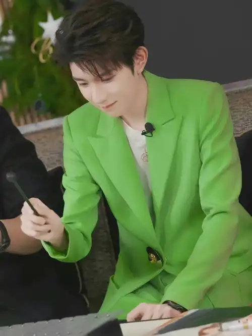 我家源源怎么这么白 好想嘬一口#王源