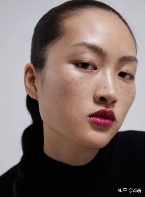 厌世鬼娃娃她们的面部脂肪真懂事