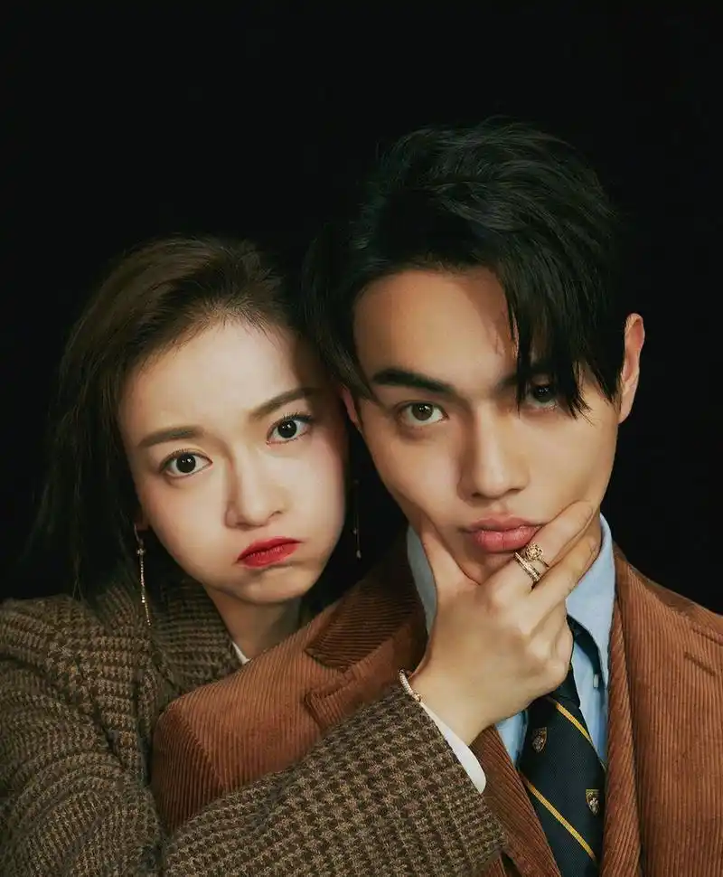 青春无猜!吴谨言许凯再携手登封捏脸互动有爱