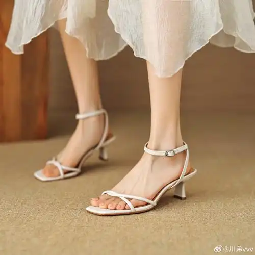 简约细带方头高跟凉鞋