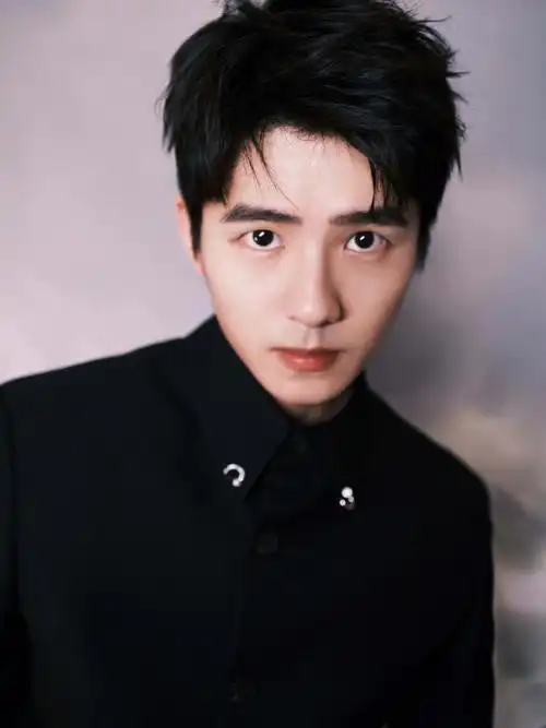 分享刘昊然壁纸