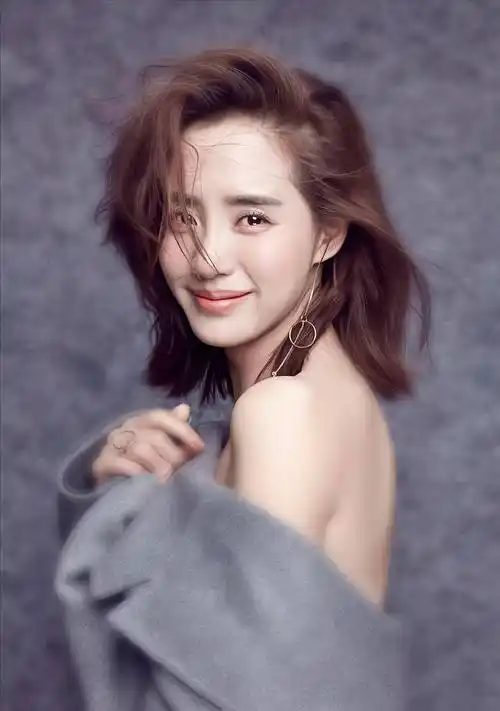 梦回夏洛,秋雅(王智)的性感与纯真?_袁华_战斗力_剧照