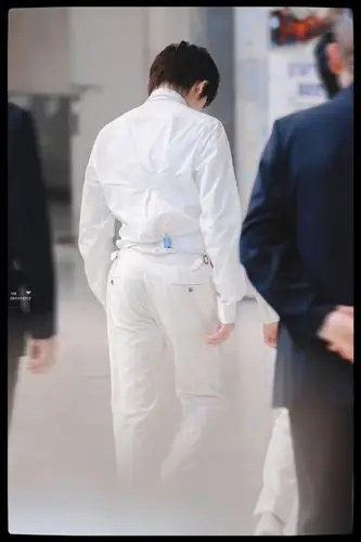 有人和我一样喜欢看宋亚轩背后的那两个薄薄的凸起吗