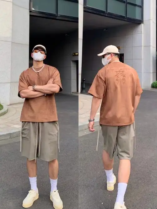 9692:喳喳,身高185cm,体重175斤,喜欢健身的微胖男生,肩膀宽,腿粗