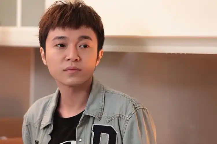 吴青峰照片给我一张