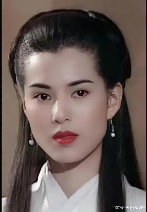 李若彤饰演的小龙女还原度极高