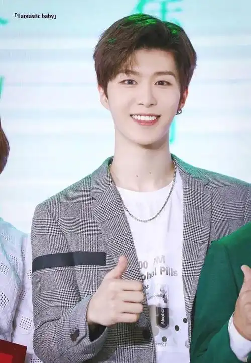 比心新玩法范丞丞爱心发型卖萌超可爱连头发都是爱你的形状