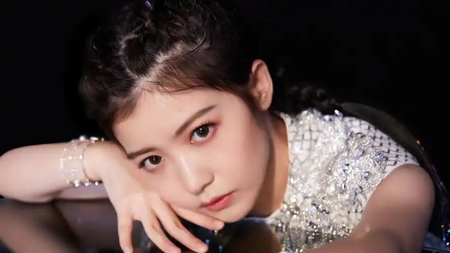 火箭少女101成员高清壁纸来袭,大家喜欢吗?