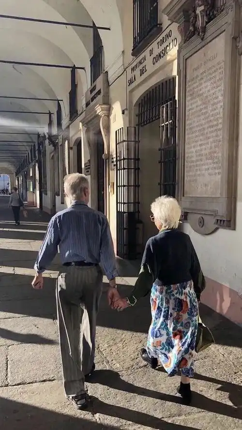 ins风小众壁纸冷淡风壁纸无水印壁纸