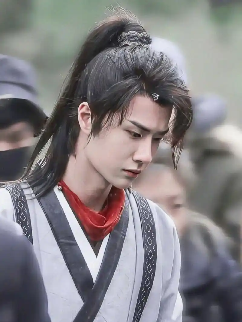 当红男明星的古装高马尾造型一览,谁才是你心中的白月光?