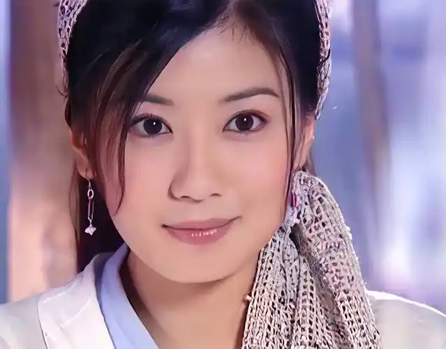 原创贾静雯拍尺度超大新剧本尊回应男方有穿肤色裤子还称赞其敬业