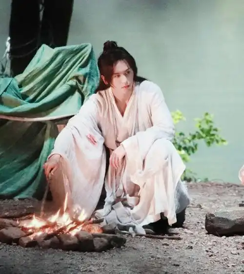 出水芙蓉#山河令#|周子舒|阿絮 cr logo