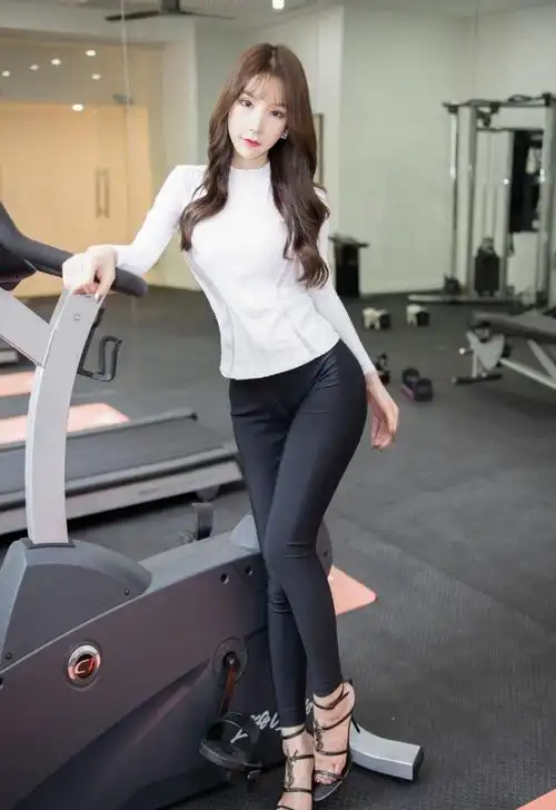 健身美女妩媚性感撩人诱惑写真