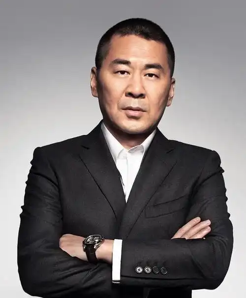功夫在戏外:49岁的陈建斌不愧是娱乐圈有名的影帝级实力派演员