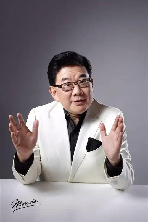 曹可凡:主持生涯满30年,2017年重新出发