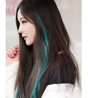 长发女生挑染头发图片 尽显另类个性味道