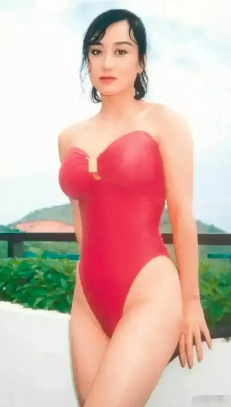 年轻时真的很美 利智