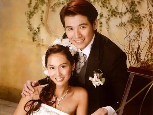 朱茵浪漫婚纱照(2)_婚纱摄影