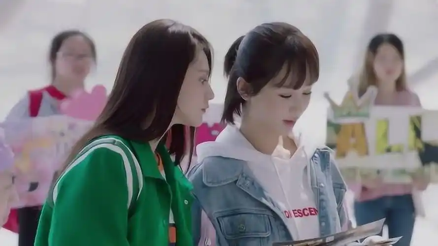 重温亲爱的热爱的艾情跟小艾到底是什么关系呢