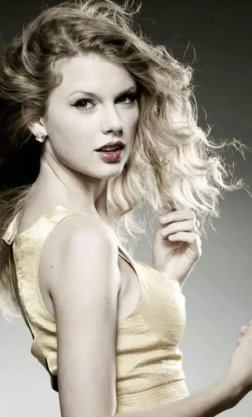 泰勒·斯威夫特高清冷艳美照,楚楚动人!__财经头条