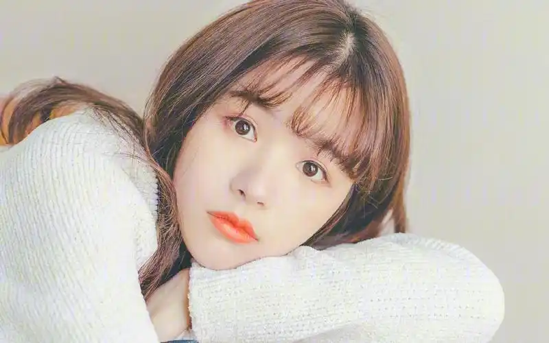 养眼美女清新唯美高清写真桌面壁纸高清大图预览1920x1080_美女壁纸